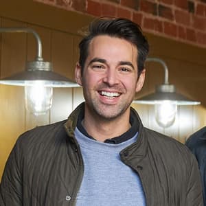 Borja de Maqua from HGTV's Saving The Manor