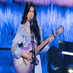 Mia Matthews on American Idol