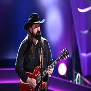 Aaron Nichols from The Voice season 28.