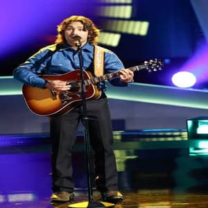 Everett Bounds performing during his Blind Audition on The Voice Season 30
